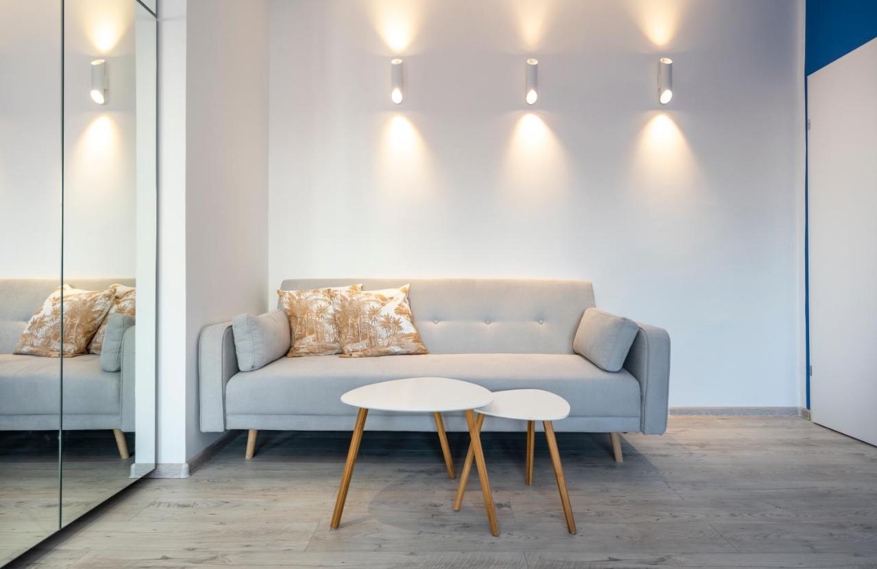 Blue Design Apartament In Magheru Bukarest Eksteriør billede